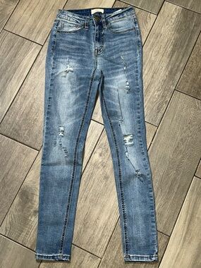 Skinny Denim Jeans Distressed Juniors Size 3 Medium Wash